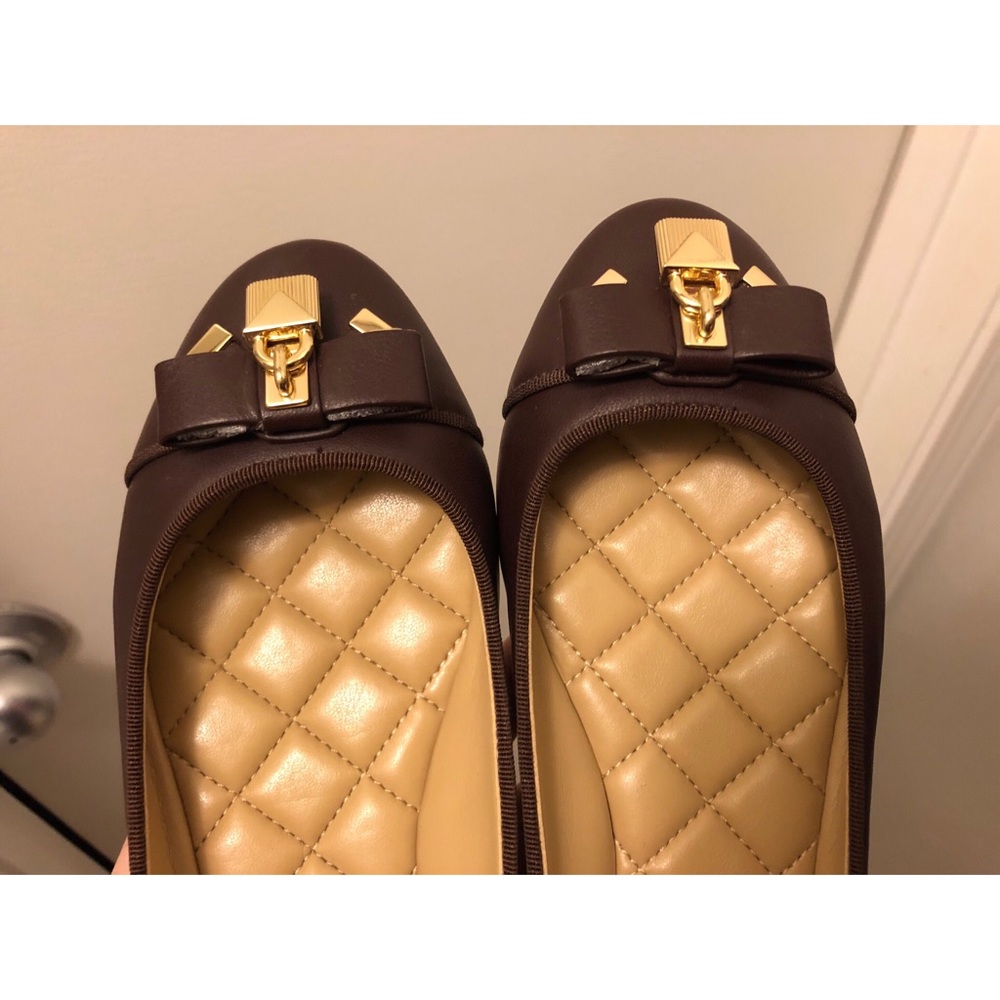 ❌SOLD❌ Michael Kors Leather Ballet Flats🌺 - Picture 13 of 15